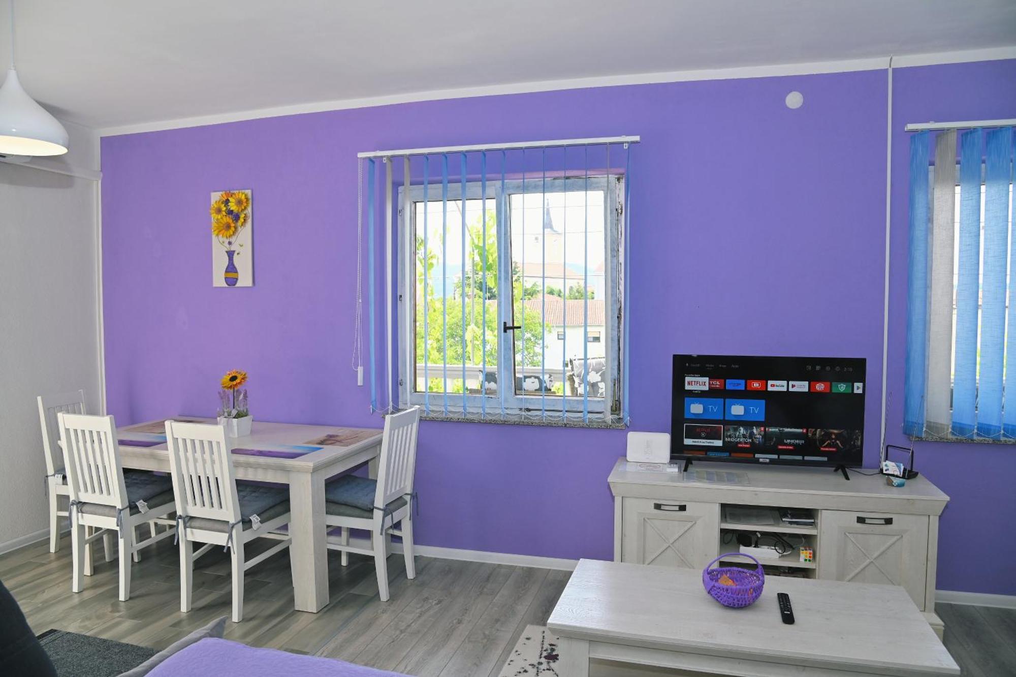 Biondi Apartment *